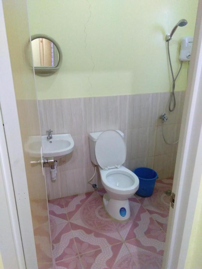 Edgar'S Guest House Moalboal Bagian luar foto