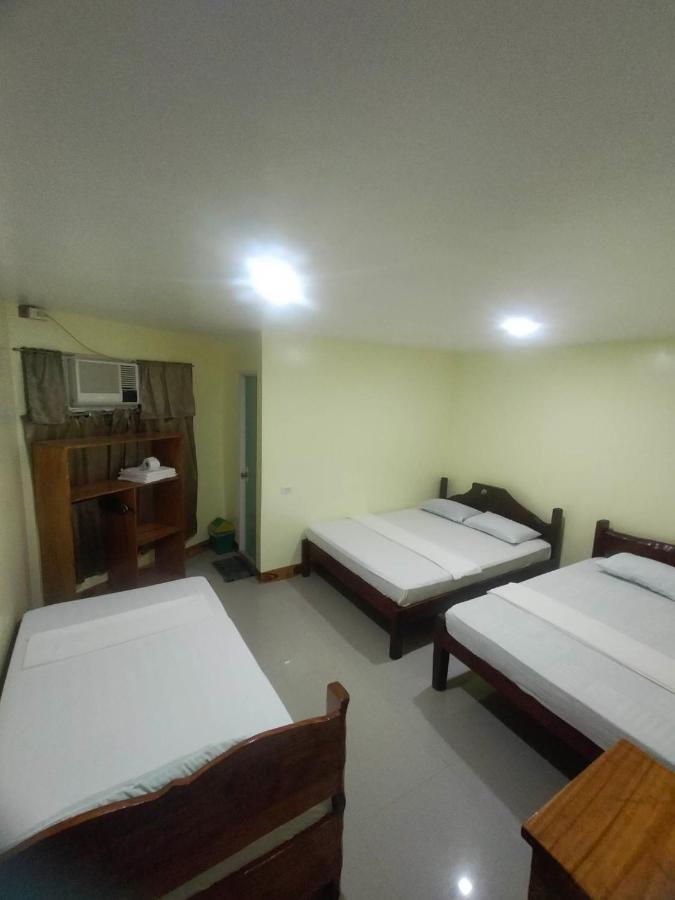 Edgar'S Guest House Moalboal Bagian luar foto